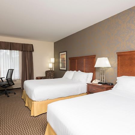 Holiday Inn Express Holland By Ihg Kültér fotó