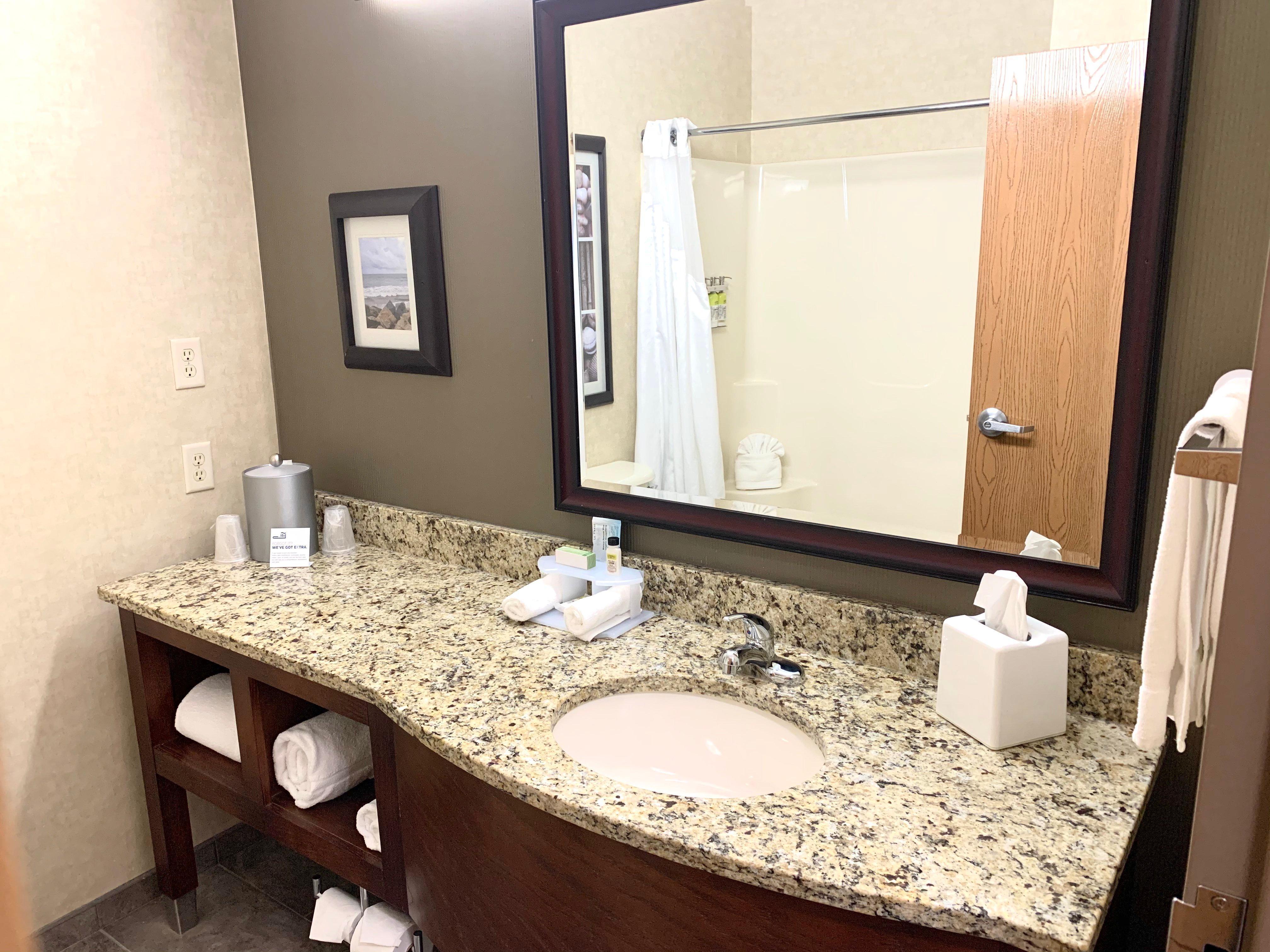 Holiday Inn Express Holland By Ihg Kültér fotó