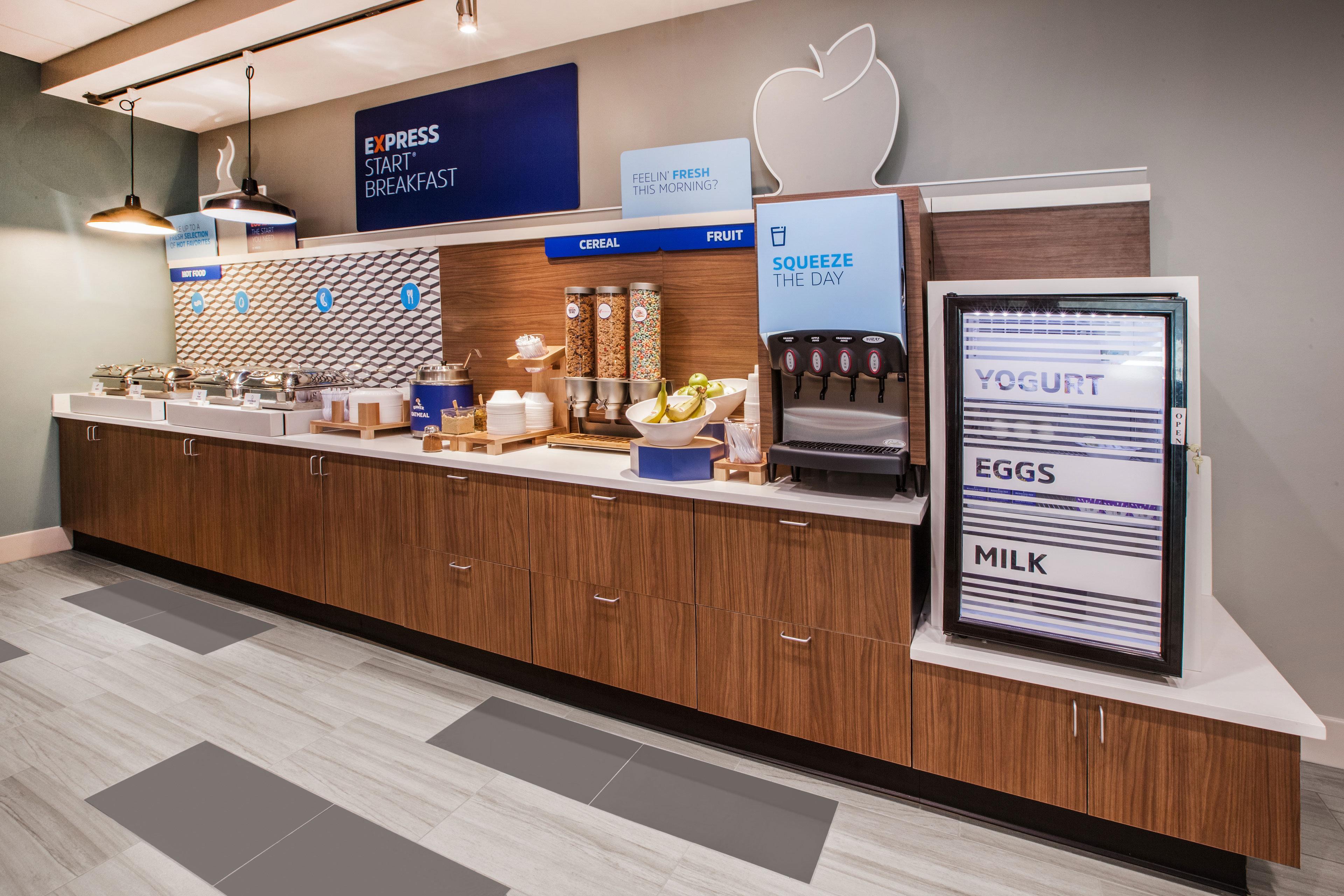 Holiday Inn Express Holland By Ihg Kültér fotó