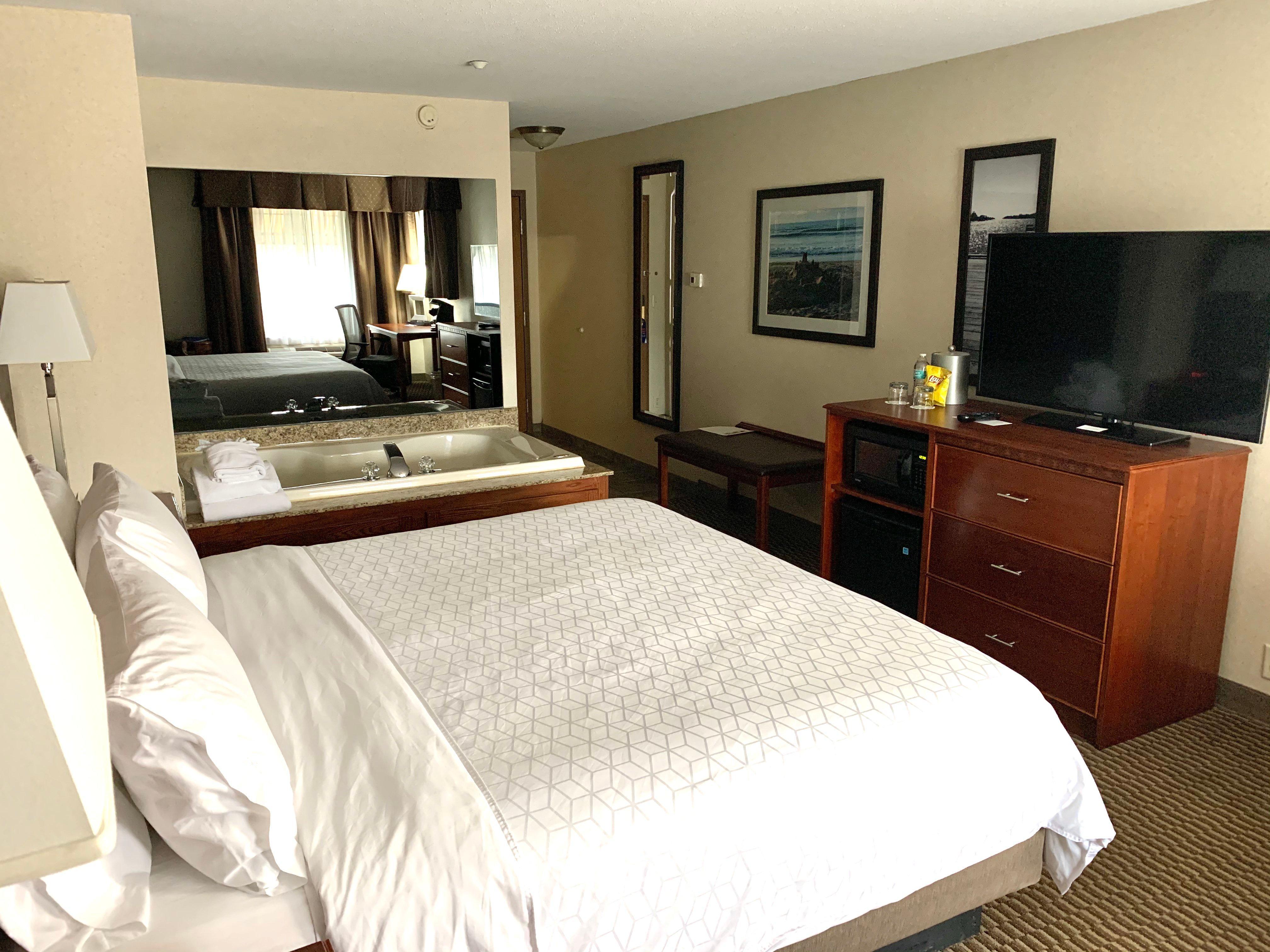 Holiday Inn Express Holland By Ihg Kültér fotó