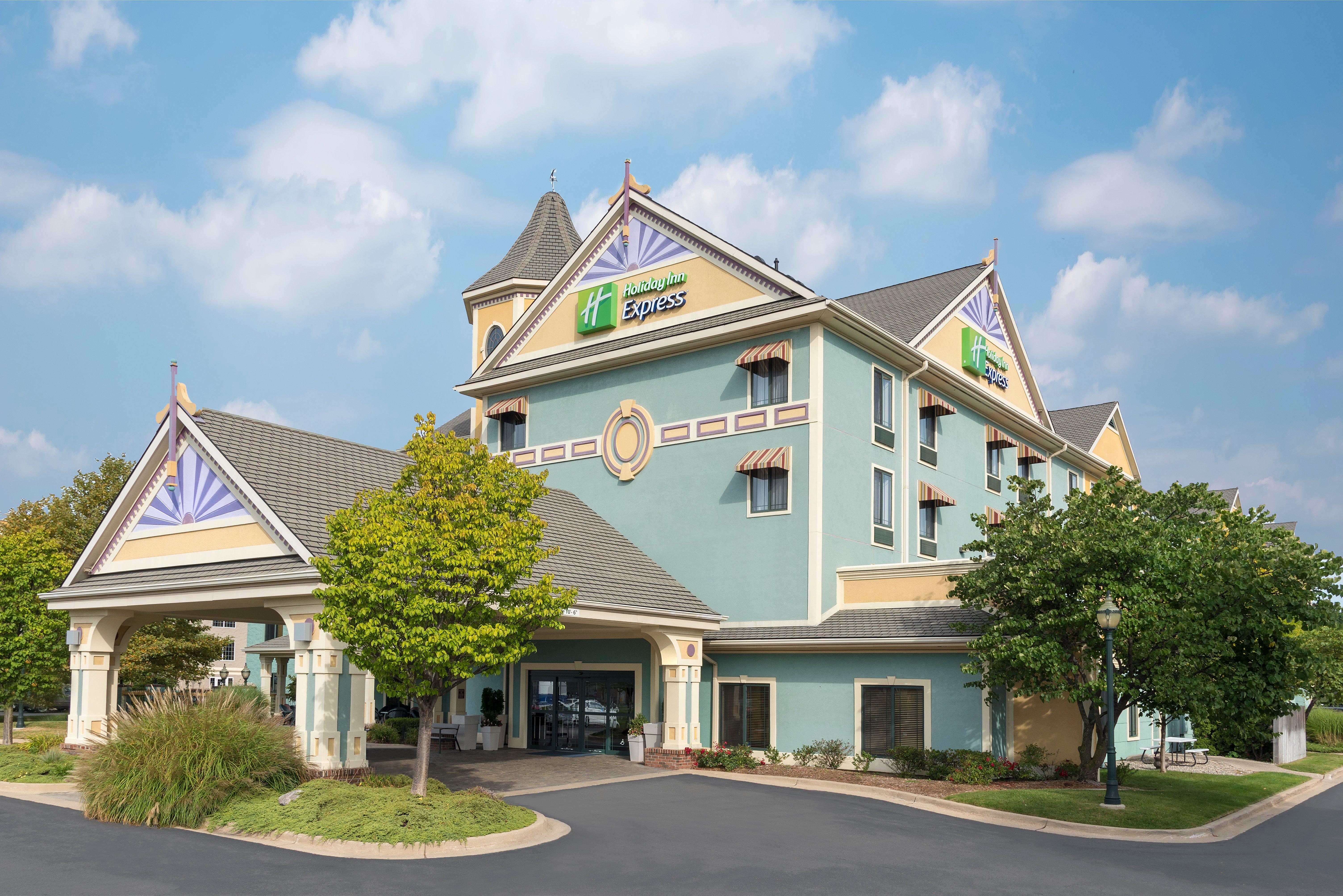 Holiday Inn Express Holland By Ihg Kültér fotó